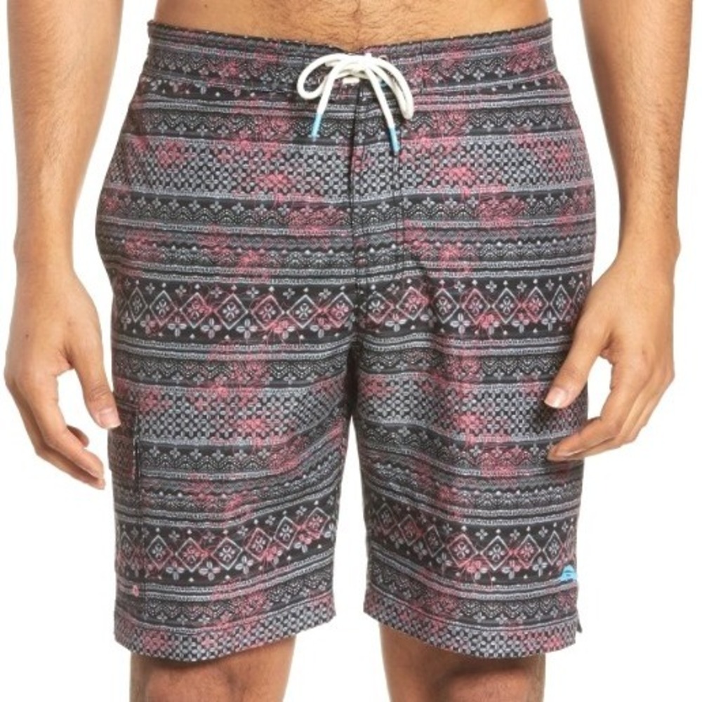 TOMMY BAHAMA Men's Large Brown Pink White‎ Boho Baja Bora Bora Batik Swim Shorts